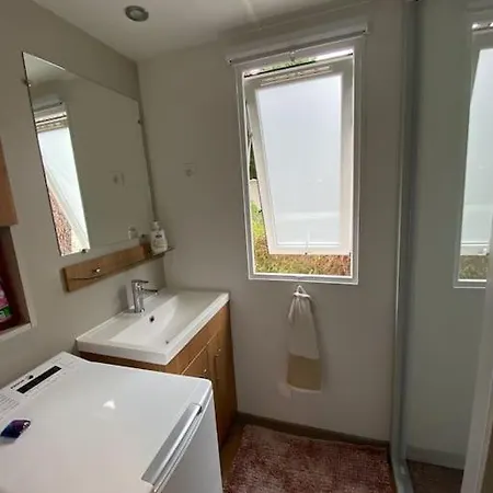 Apartment Sous Les Pins, Pres De La Mer, 6-8 Pers,bien Equipe, Piscine Saint-Julien-en-Born